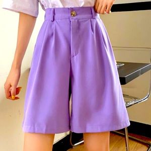 NWOT Light purple lavender wide Bermuda shorts knee length